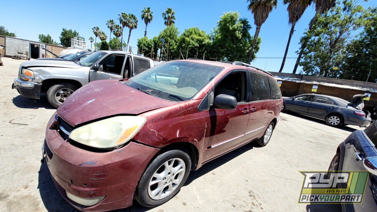 Photo of 2005 Toyota Sienna