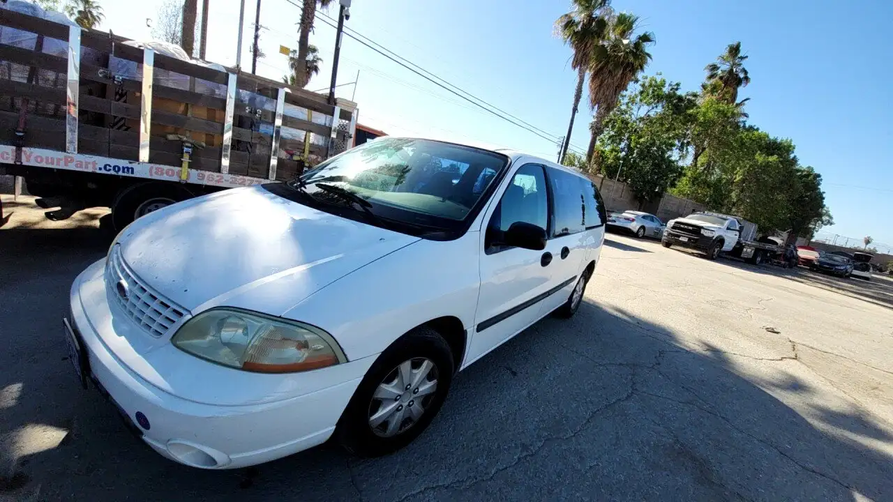 Photo of 2003 Ford Windstar