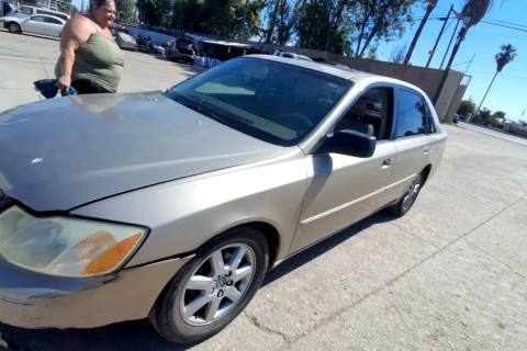 Photo of 2000 Toyota Avalon