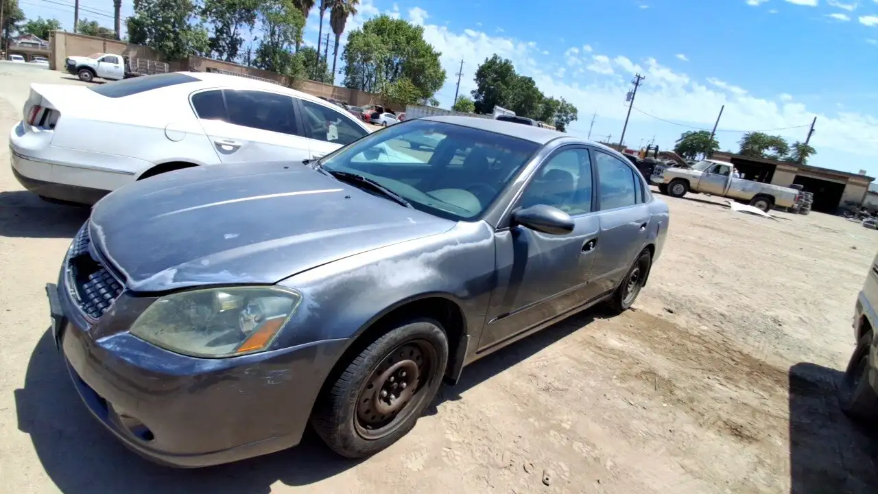 Photo of 2005 Nissan Altima