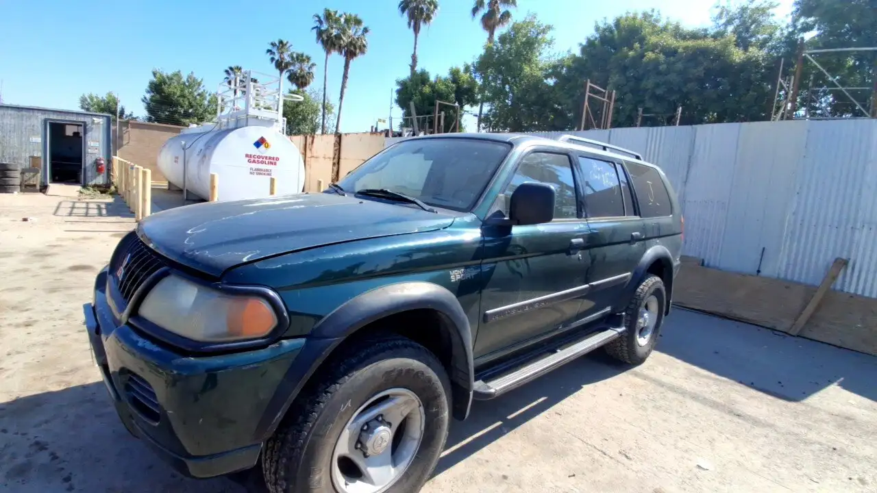 Photo of 2001 Mitsubishi Montero Sport