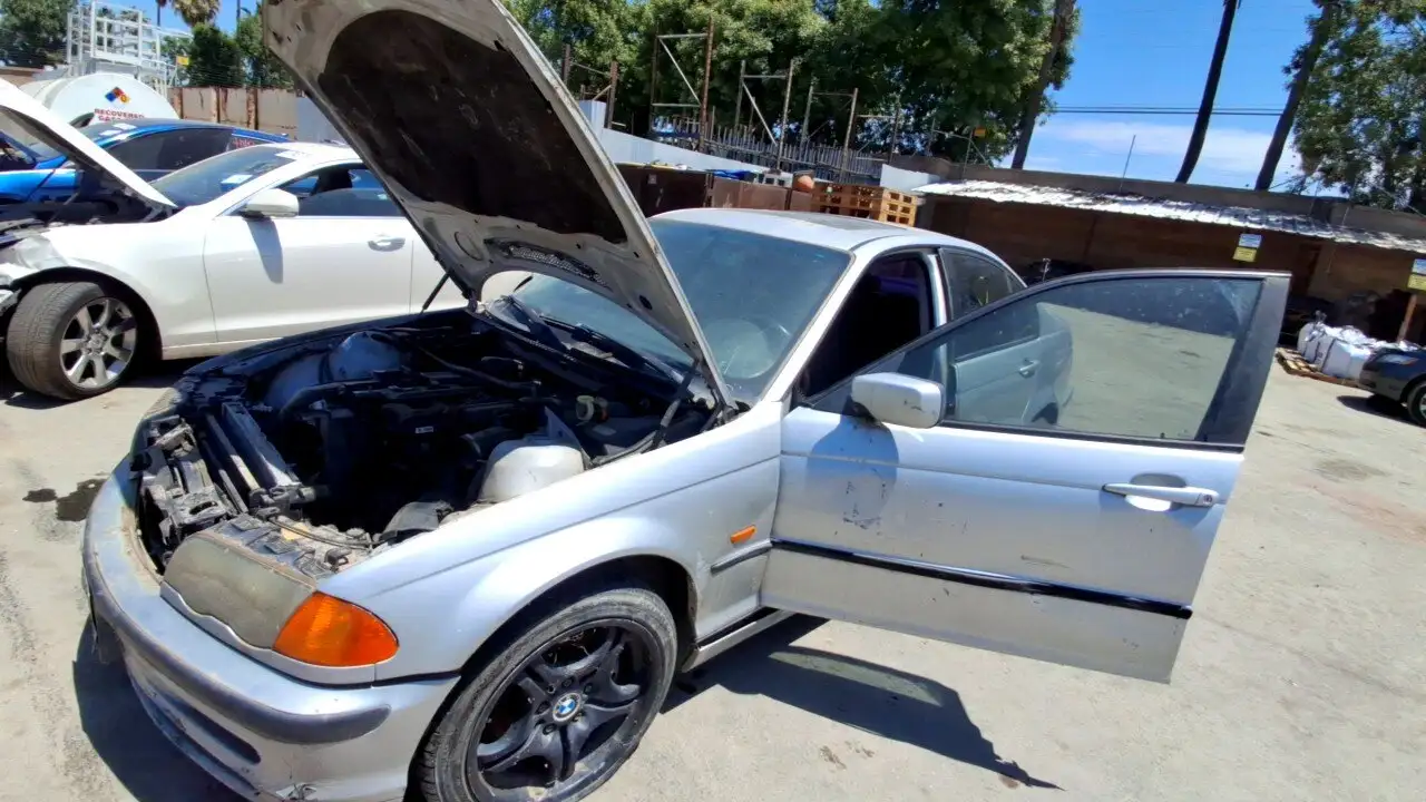 Photo of 2001 Bmw 325Xi