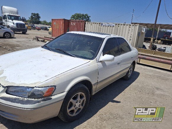 Photo of 1999 Toyota Camry