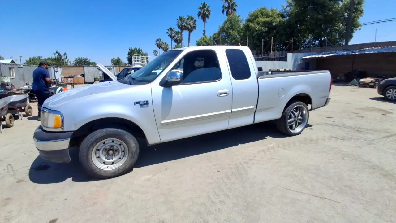 Photo of 2000 Ford F-150