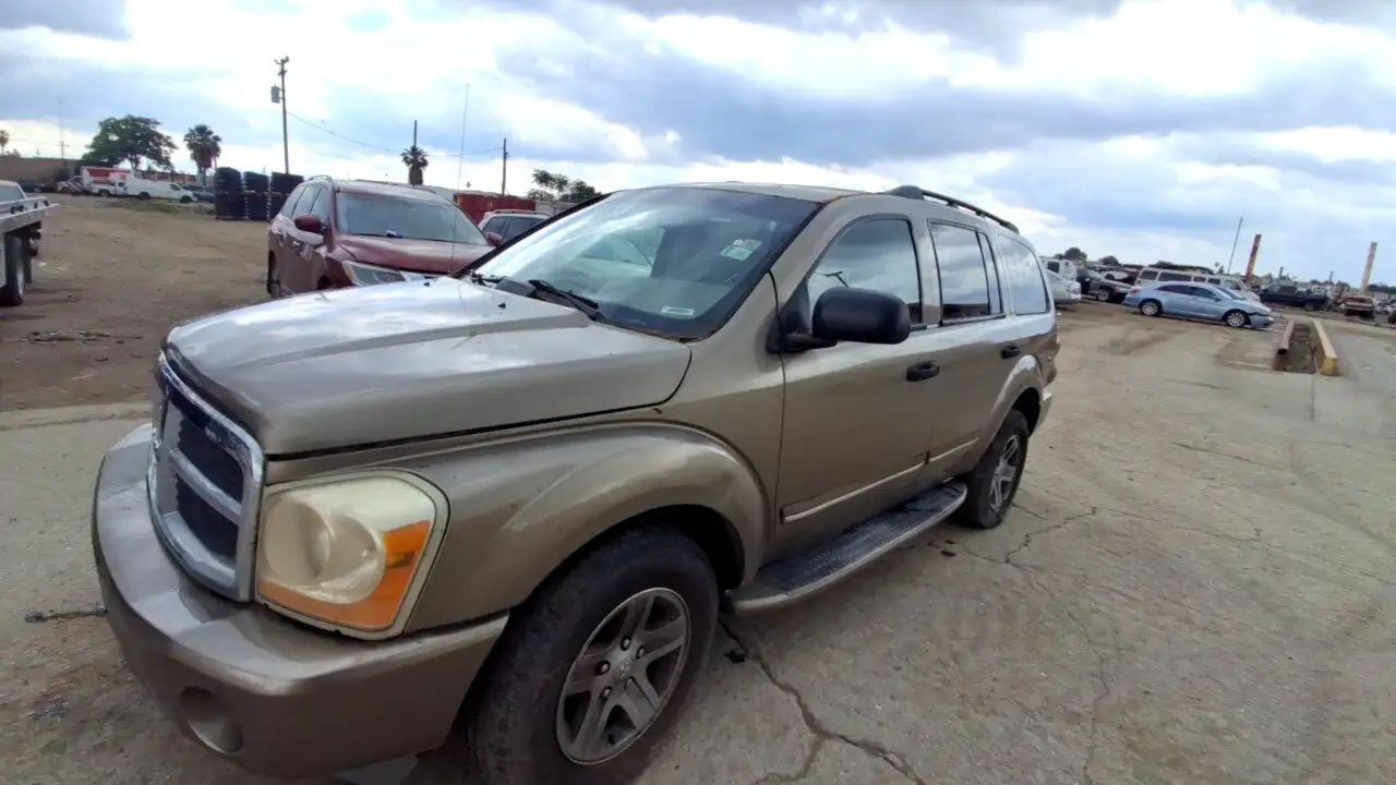 Photo of 2004 Dodge Durango