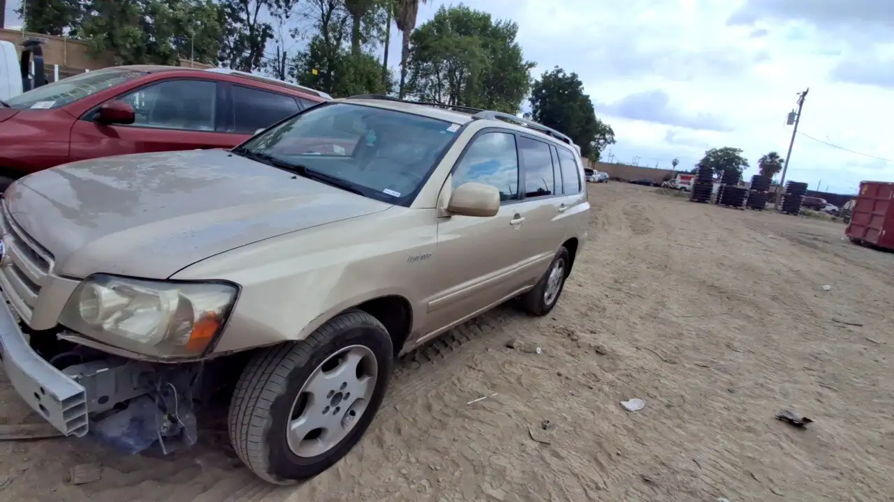 Photo of 2005 Toyota Highlander