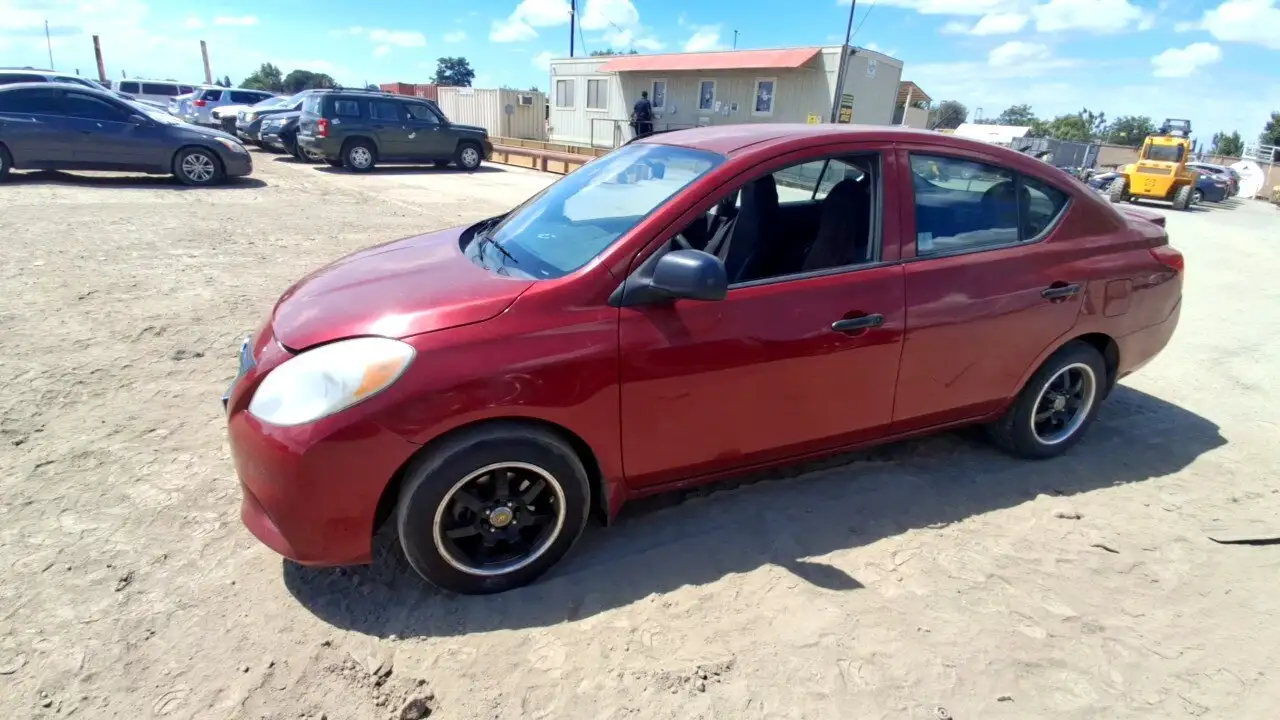 Photo of 2014 Nissan Versa