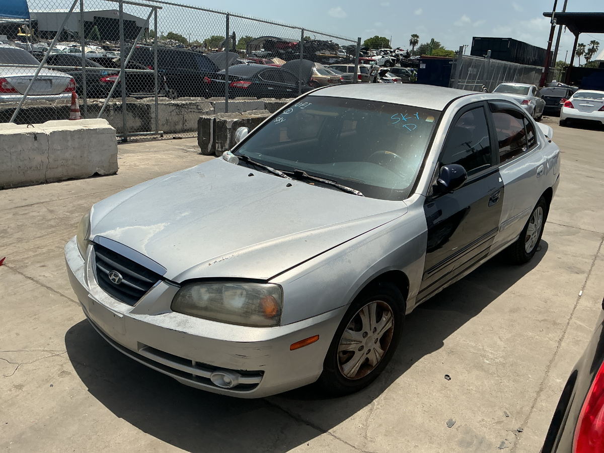 Photo of 2005 Hyundai Elantra
