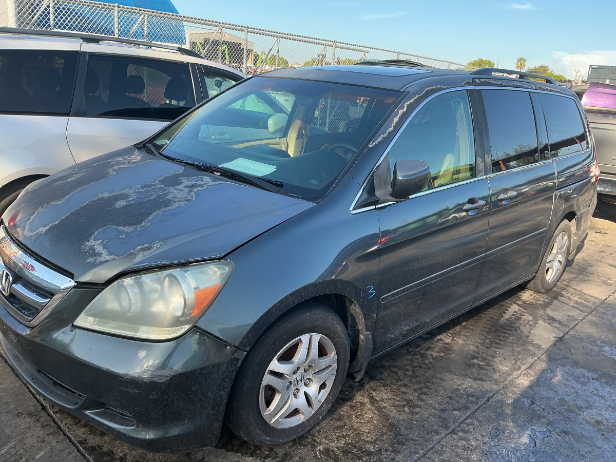 Photo of 2005 Honda Odyssey