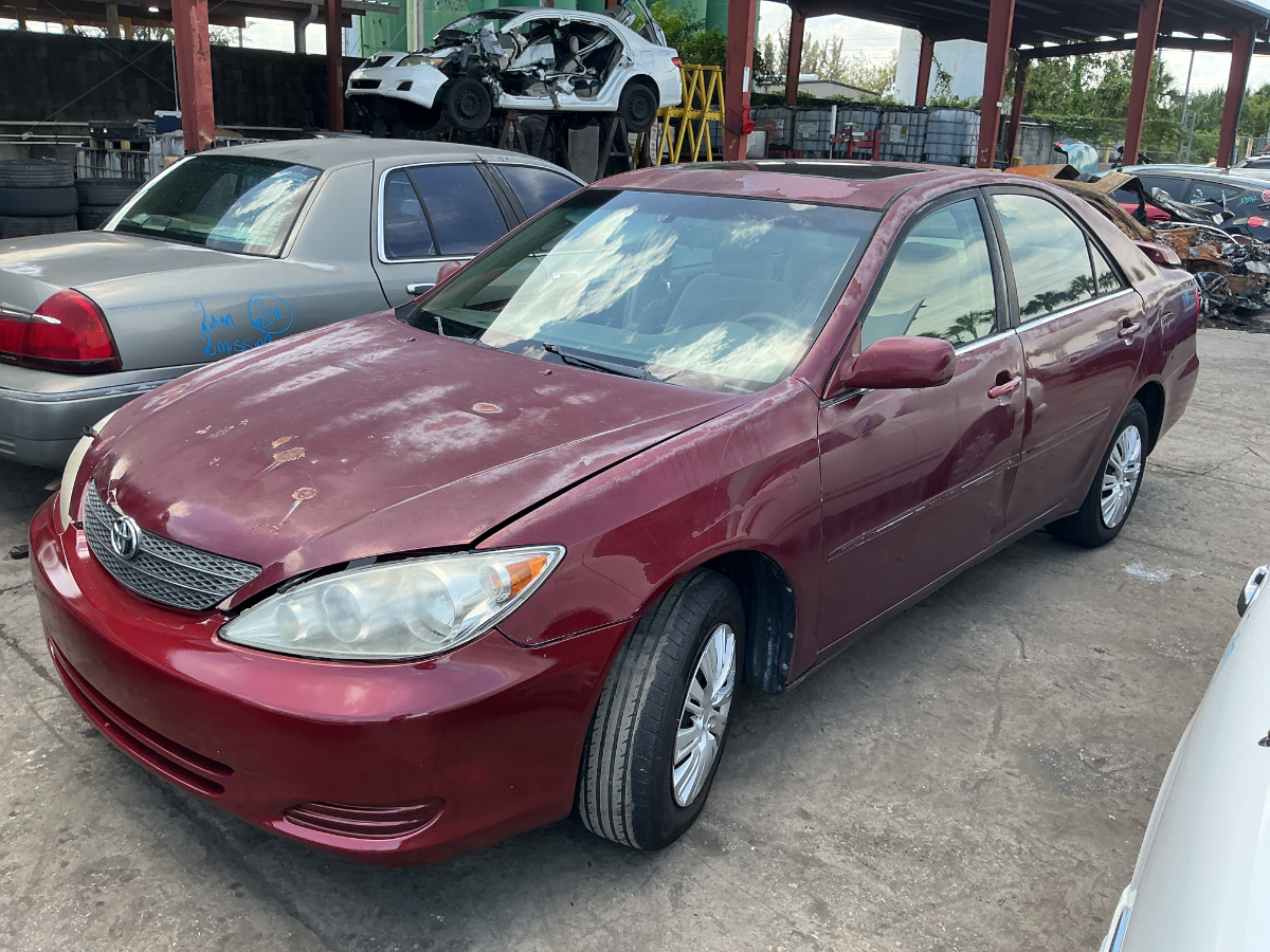 Photo of 2004 Toyota Camry