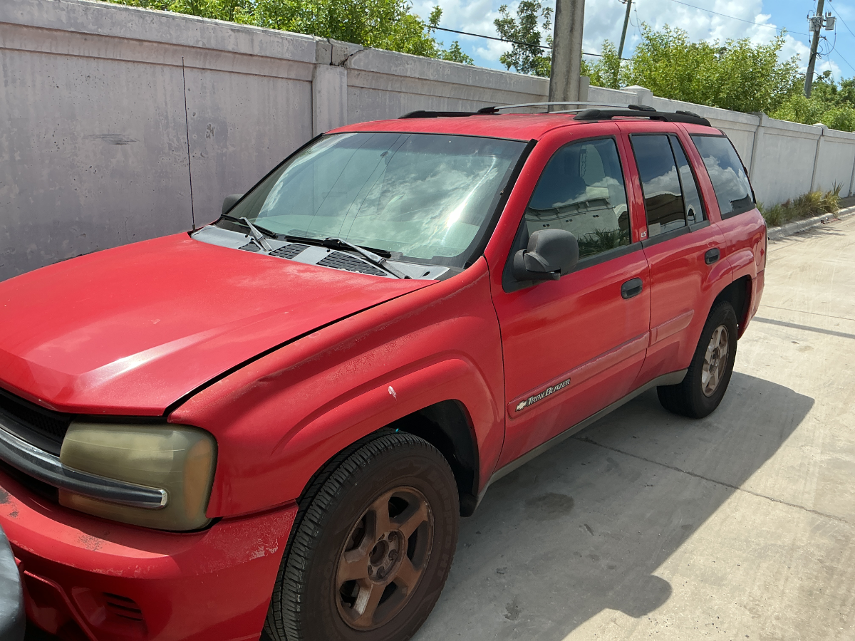 Photo of 2002 Chevrolet Trailblazer