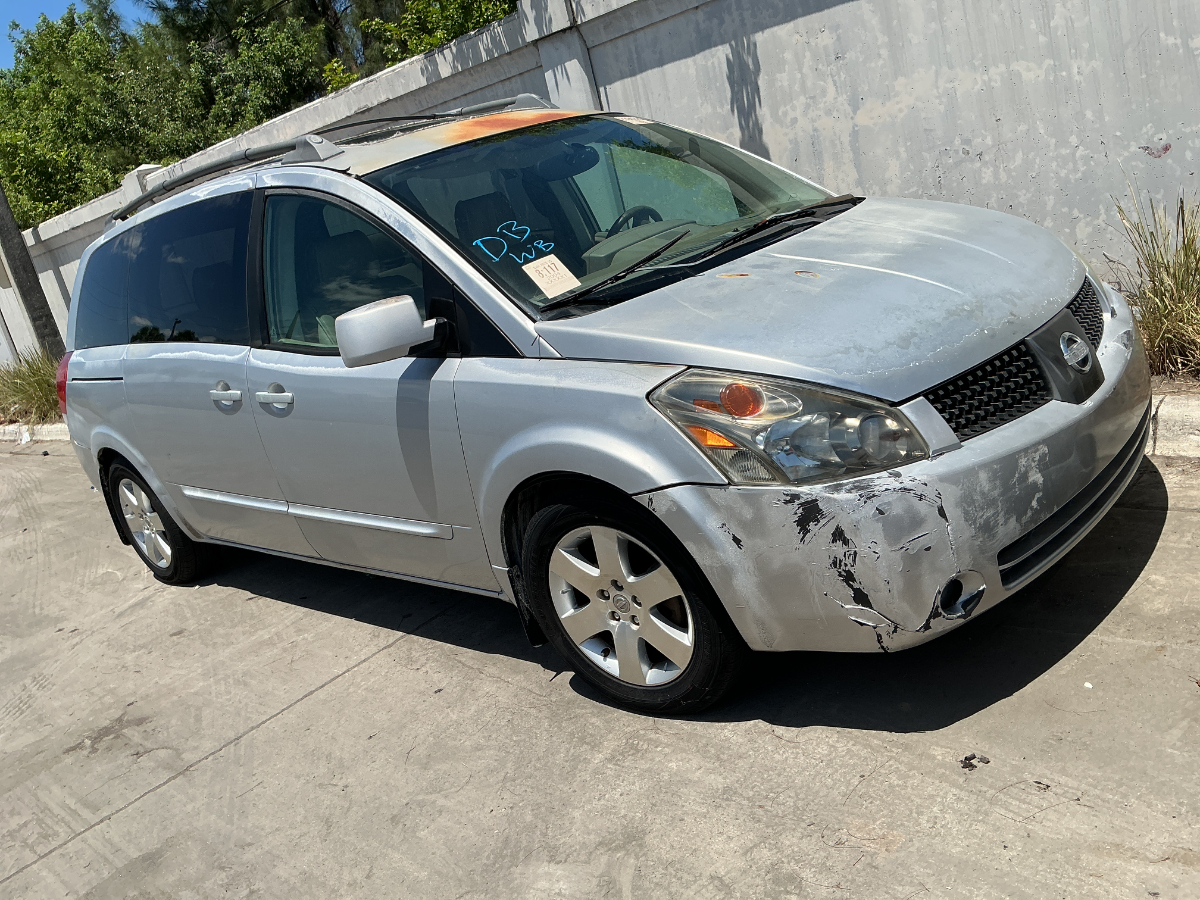 Photo of 2004 Nissan Quest