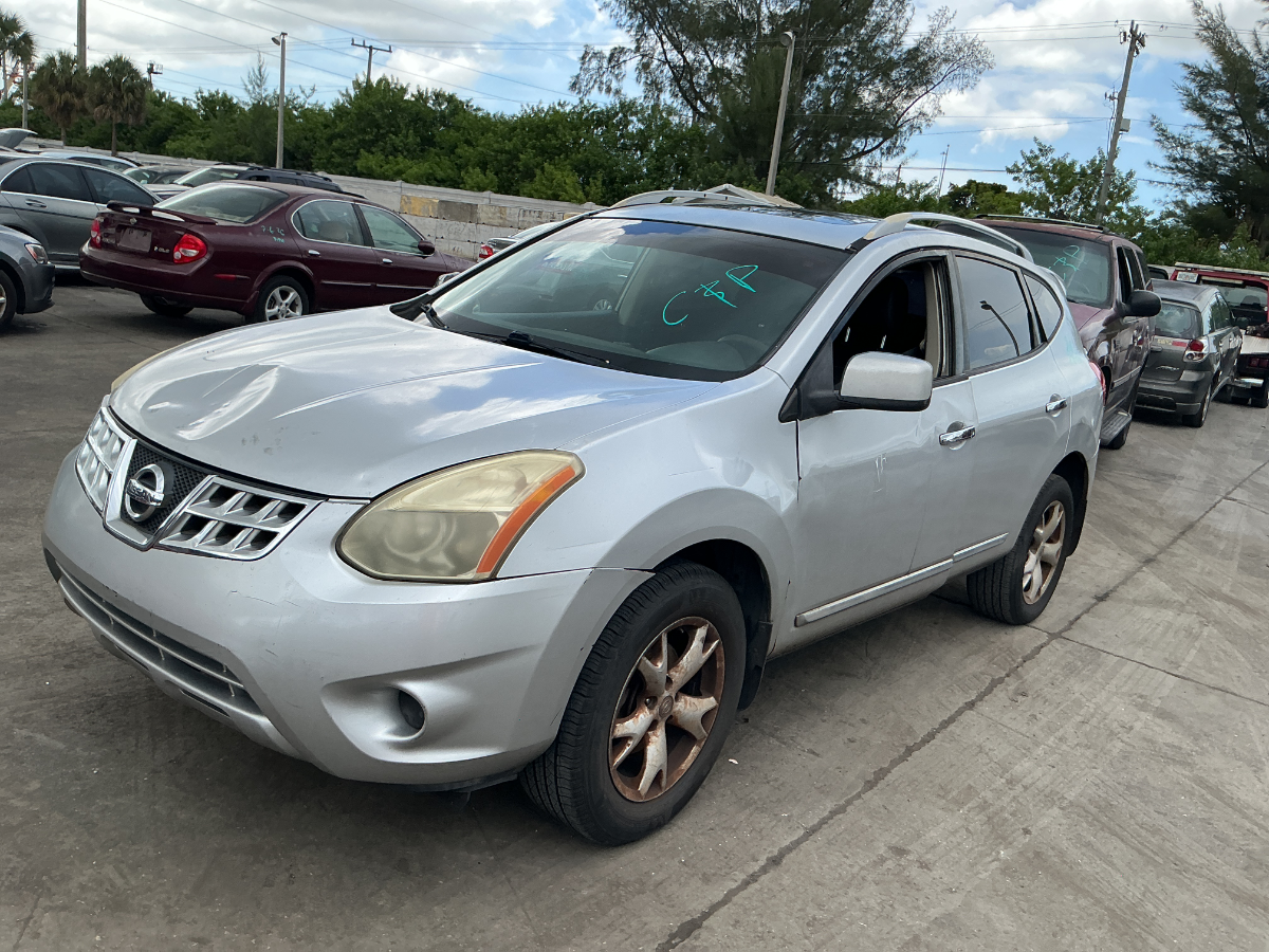 Photo of 2011 Nissan Rogue