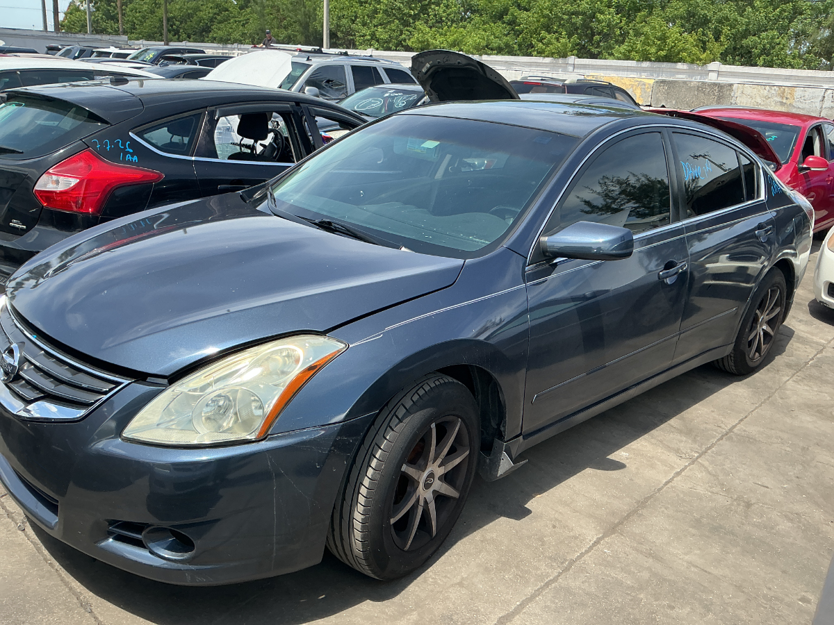 Photo of 2012 Nissan Altima