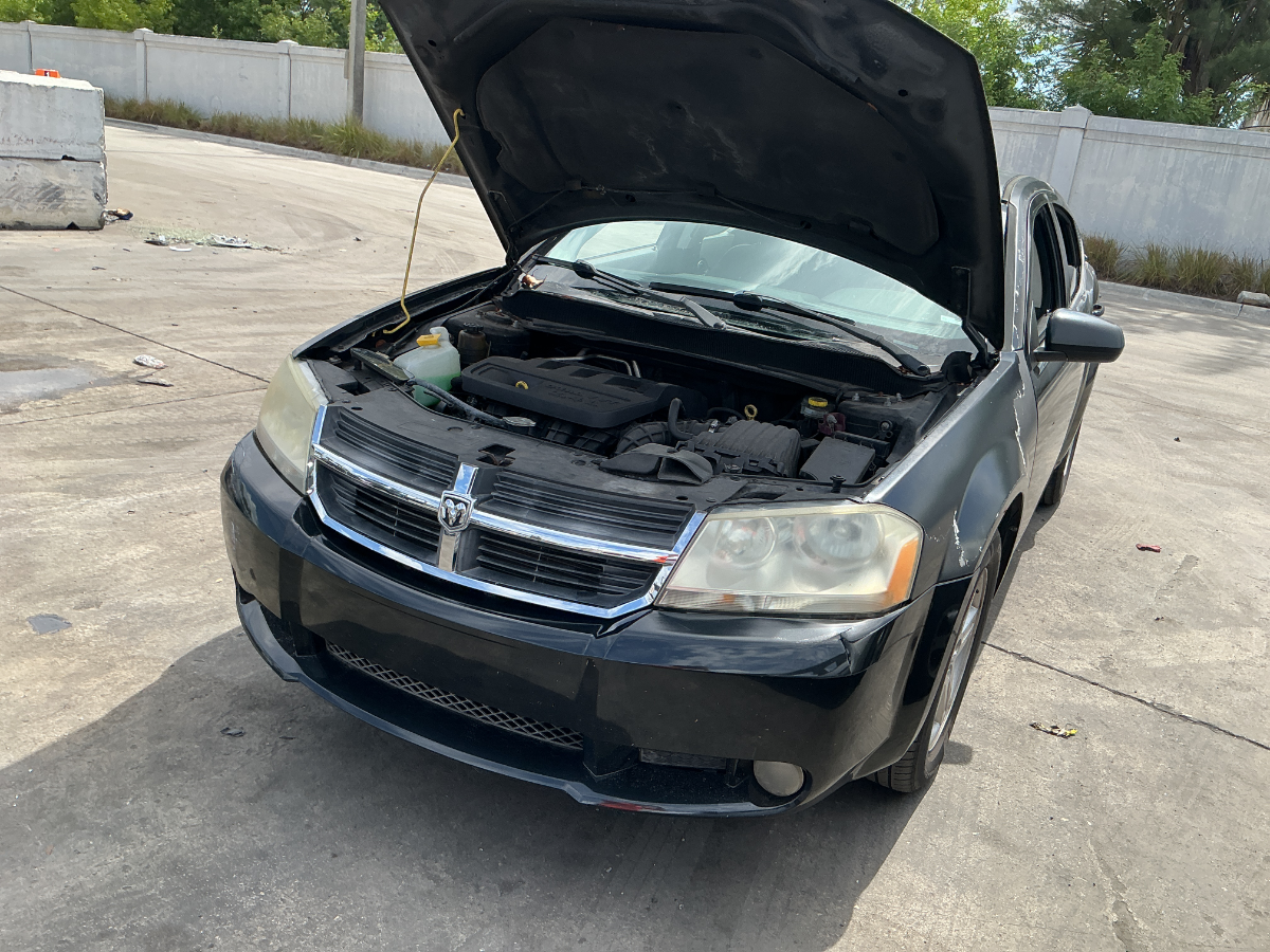 Photo of 2010 Dodge Avenger