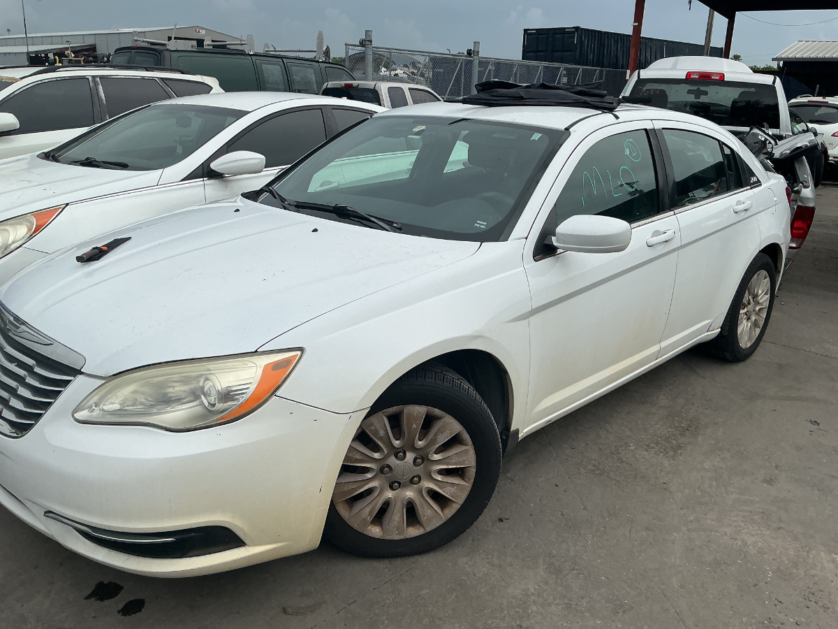 Photo of 2012 Chrysler 200