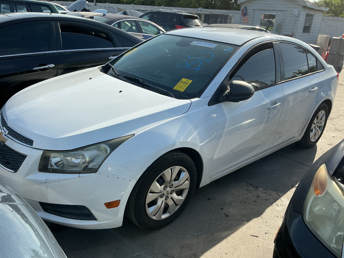 Photo of 2013 Chevrolet Cruze