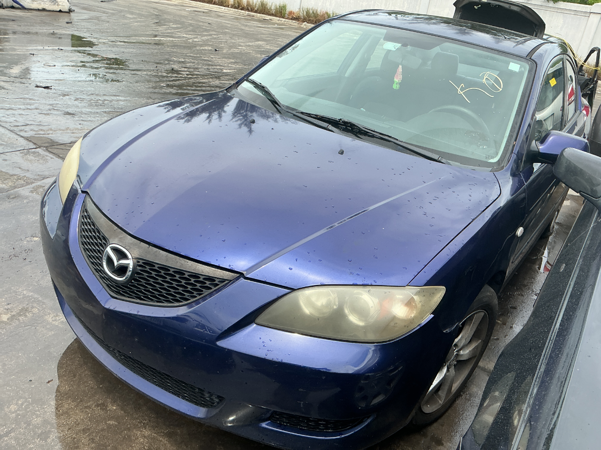 Photo of 2004 Mazda Mazda3
