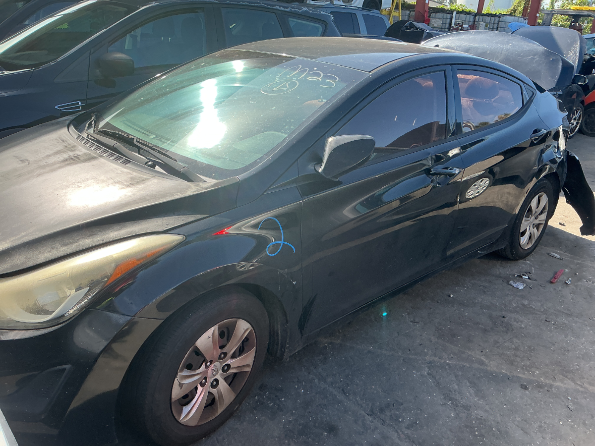 Photo of 2016 Hyundai Elantra