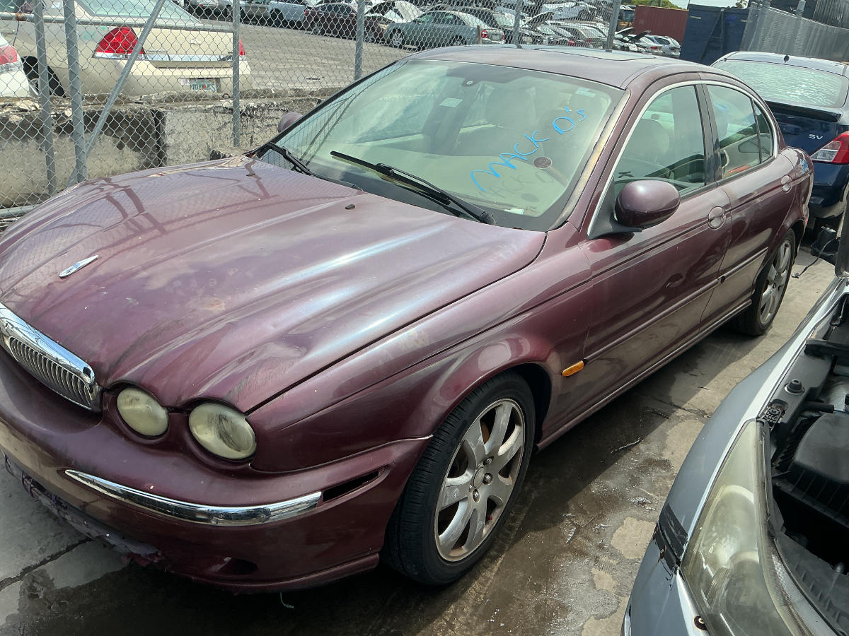Photo of 2004 Jaguar X-Type
