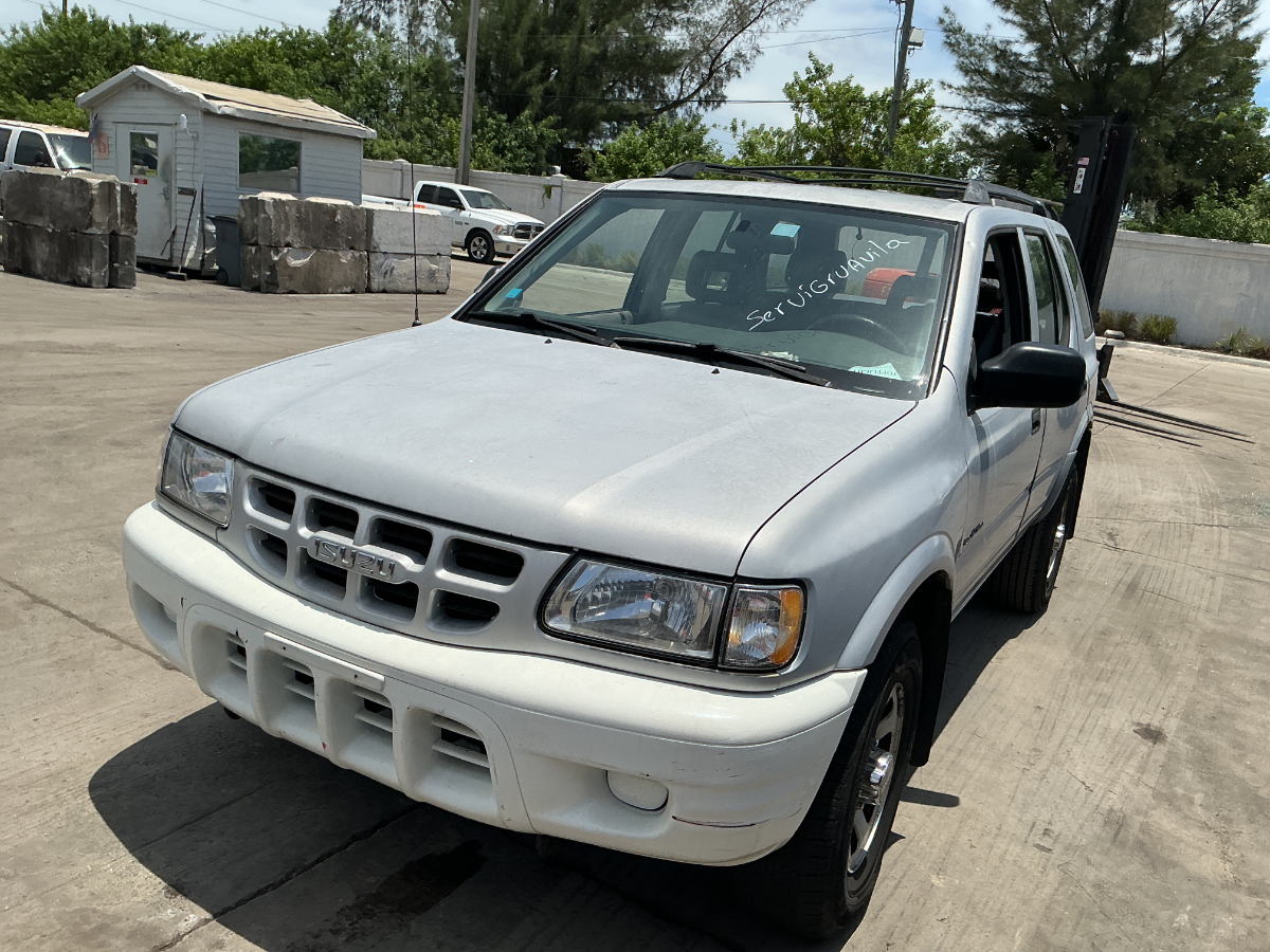 Photo of 1999 Isuzu Rodeo