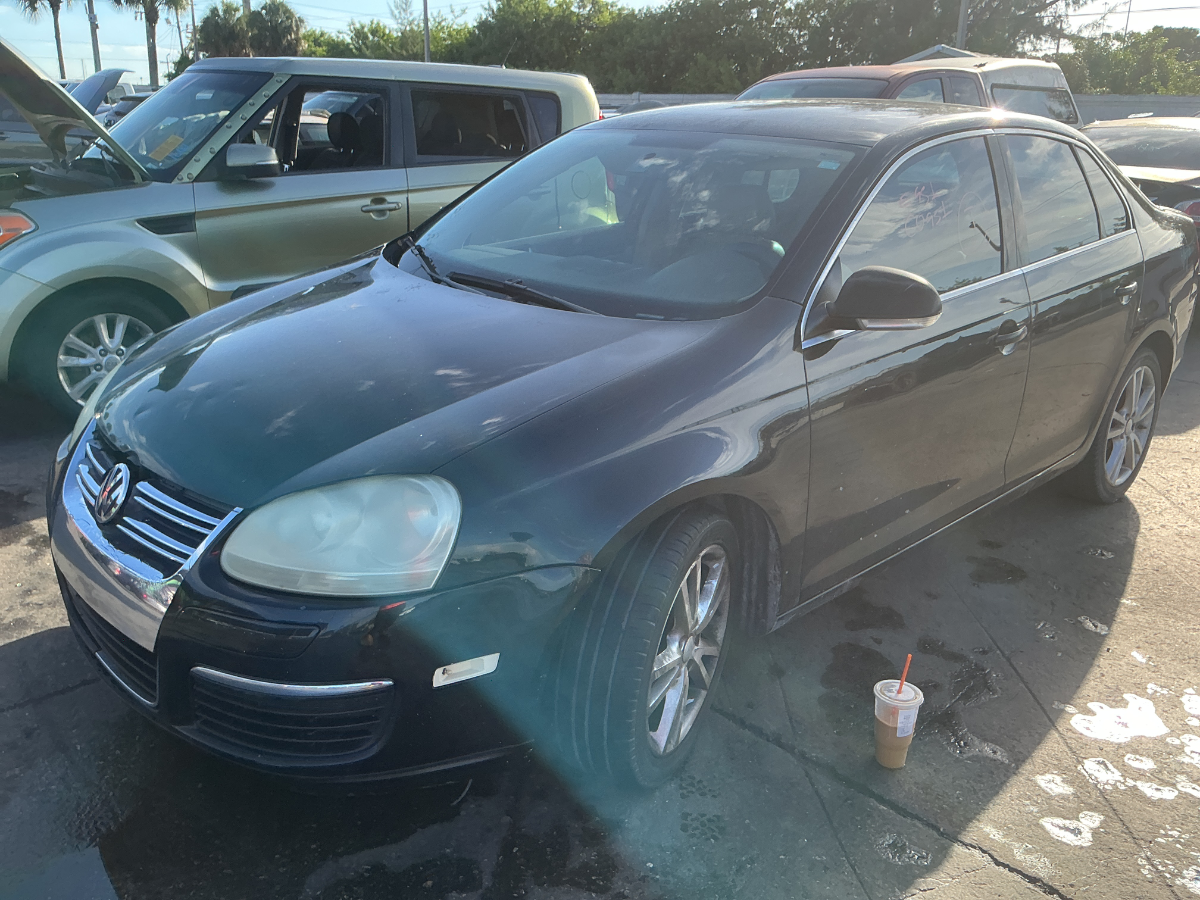 Photo of 2006 Volkswagen Jetta