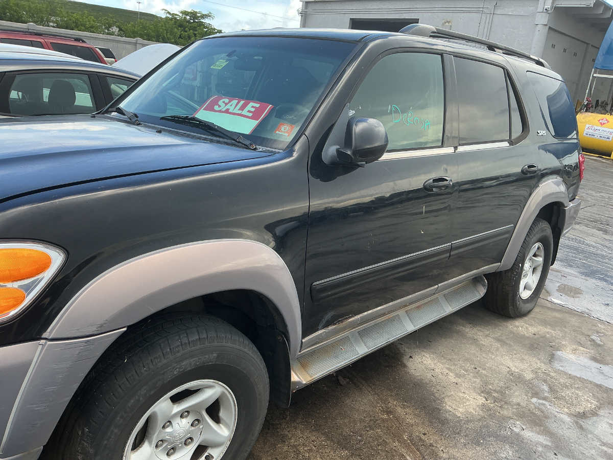Photo of 2002 Toyota Sequoia
