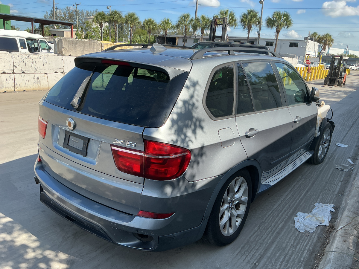 Photo of 2011 Bmw X5