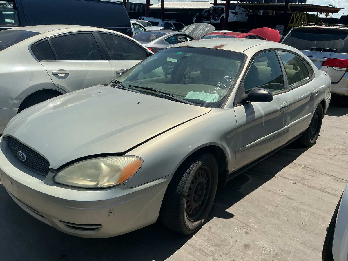 Photo of 2007 Ford Taurus