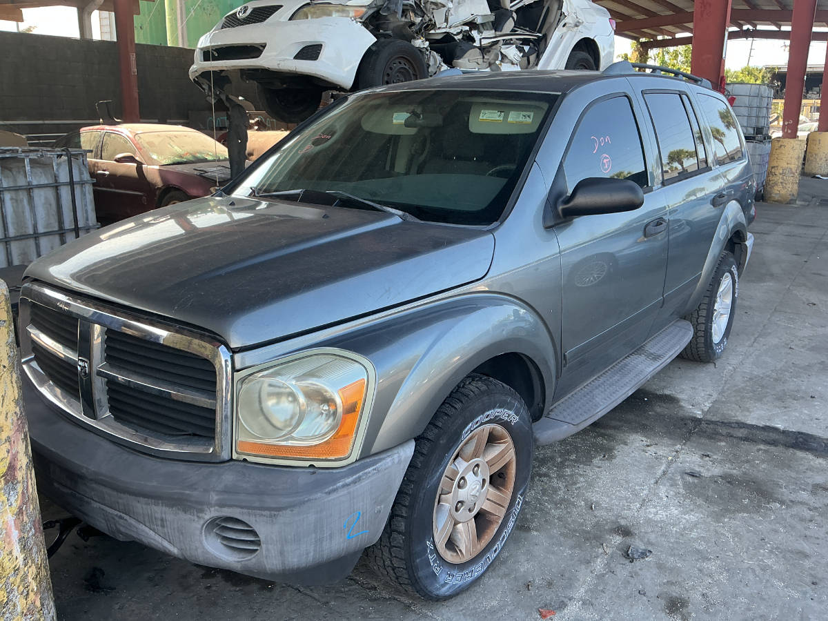 Photo of 2005 Dodge Durango