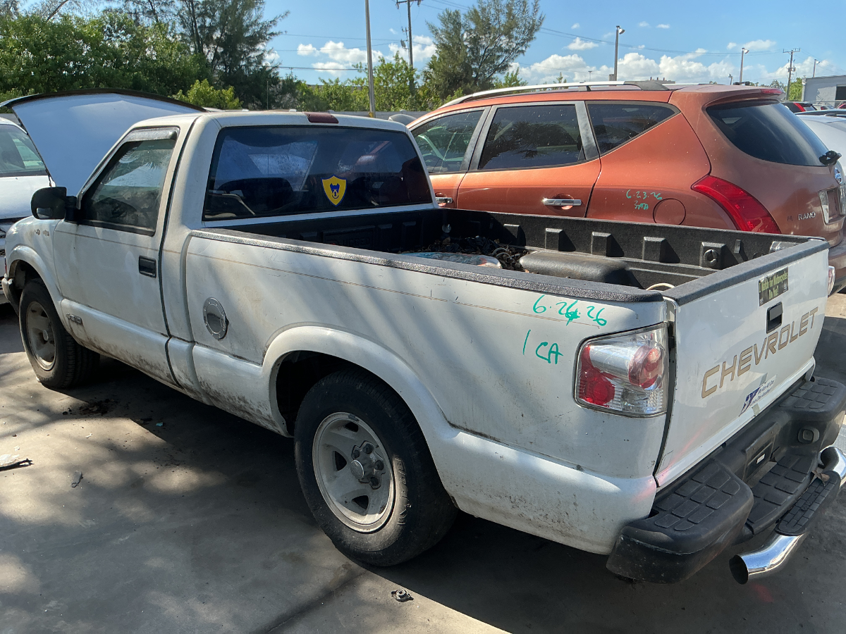 Photo of 2001 Chevrolet S10