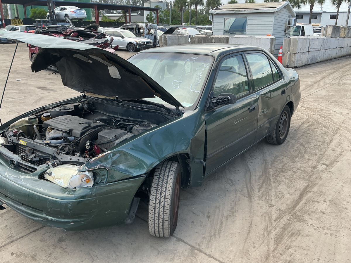 Photo of 2000 Toyota Corolla