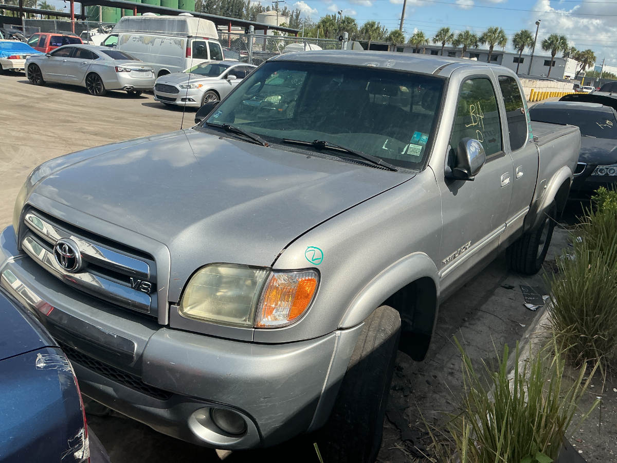 Photo of 2003 Toyota Tundra