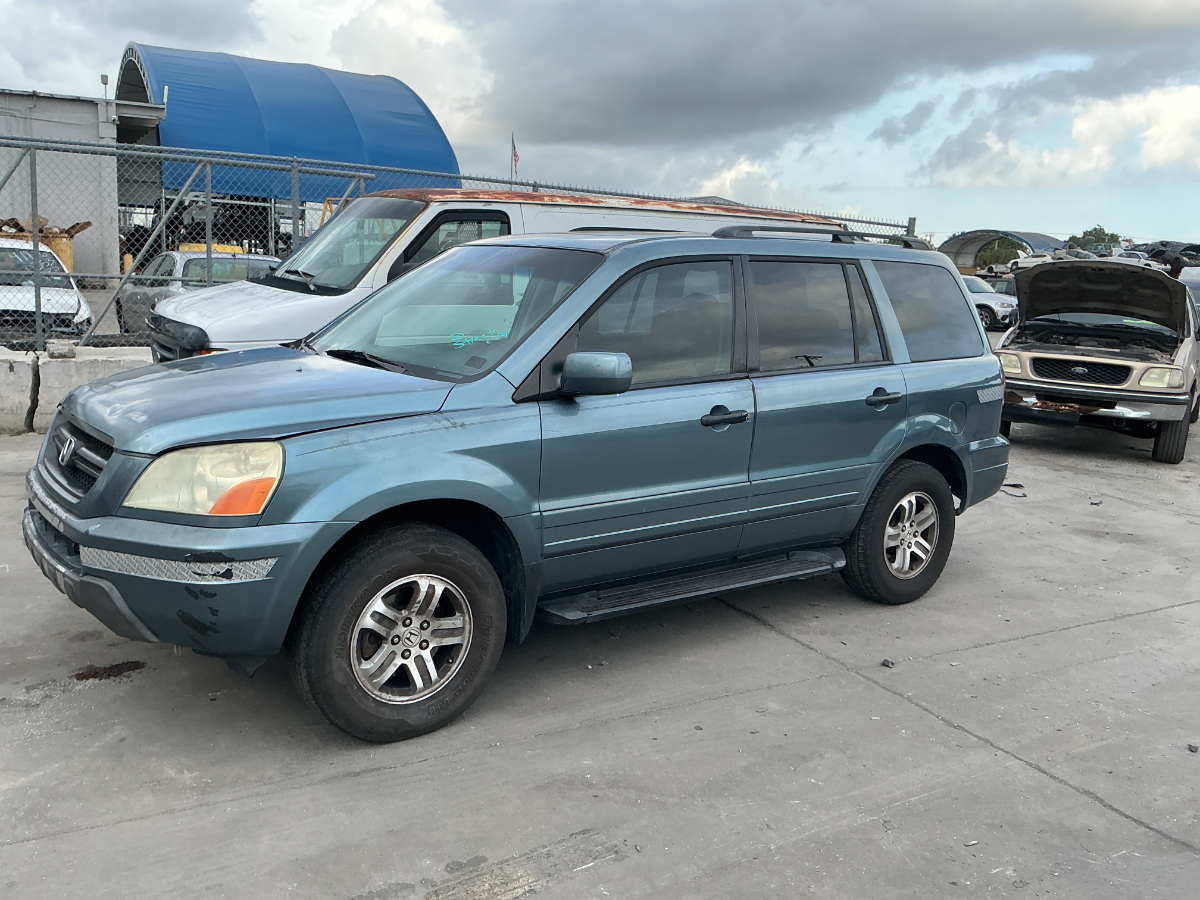 Photo of 2005 Honda Pilot