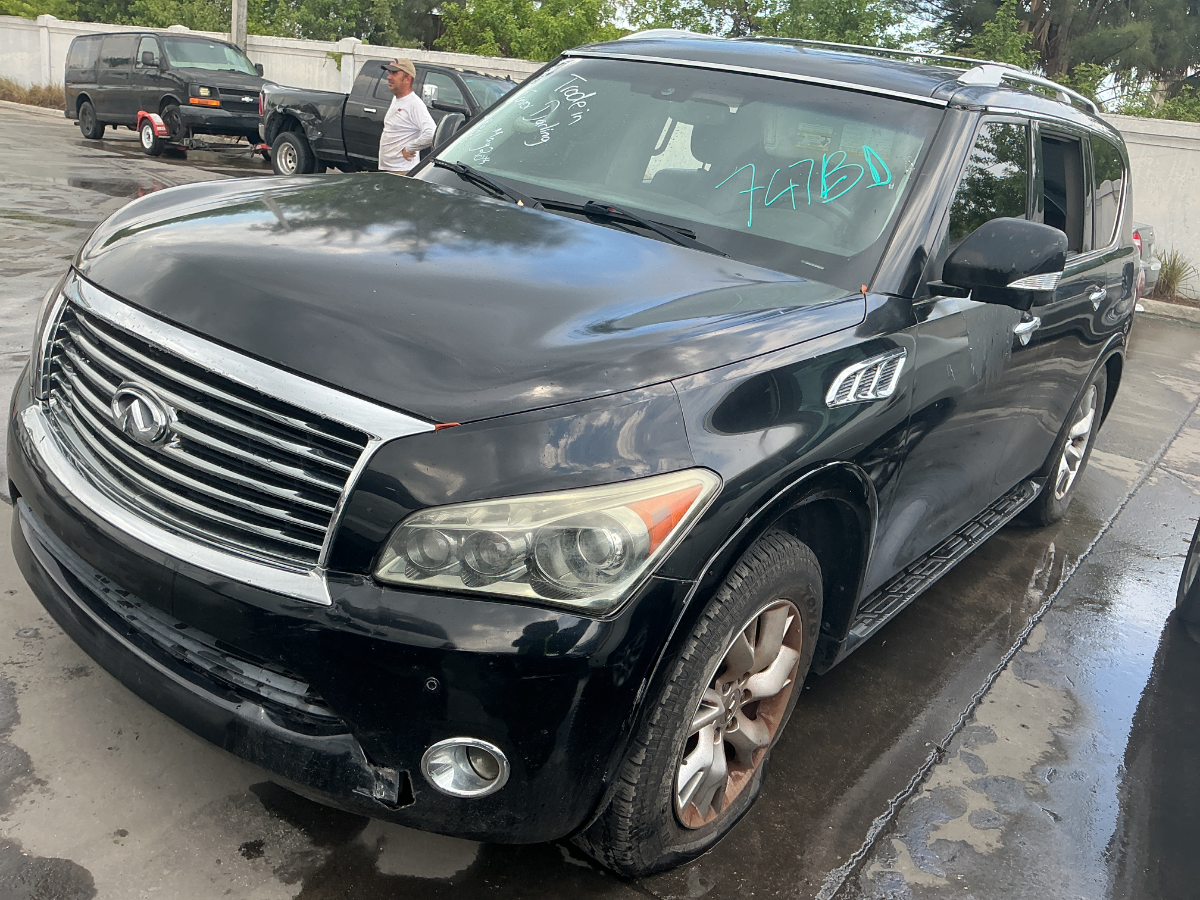 Photo of 2011 Infiniti Qx56