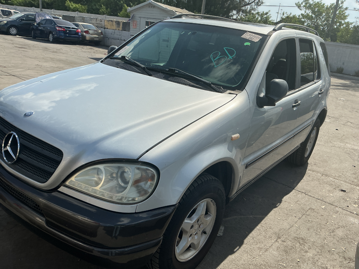 Photo of 1998 Mercedes-Benz M-Class