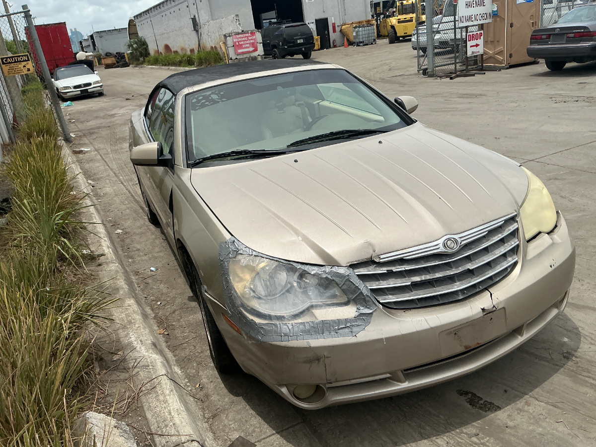 Photo of 2008 Chrysler Sebring