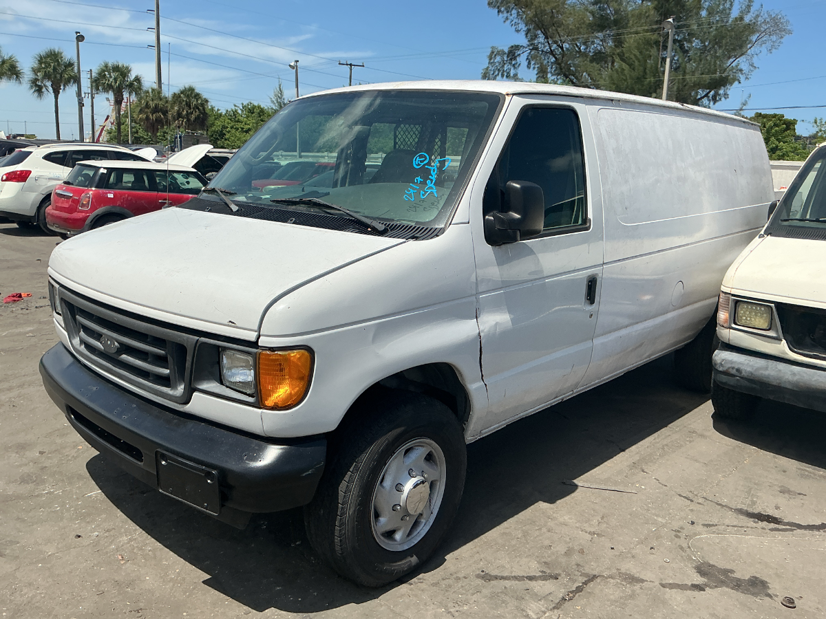 Photo of 2003 Ford Econoline