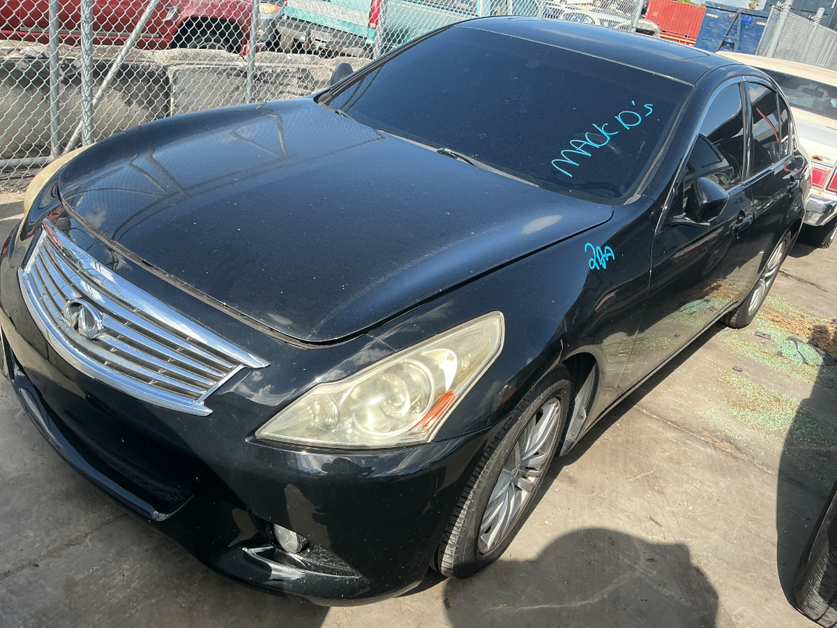 Photo of 2013 Infiniti G37