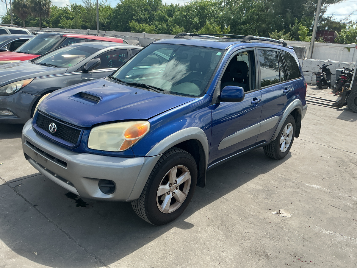 Photo of 2005 Toyota Rav4