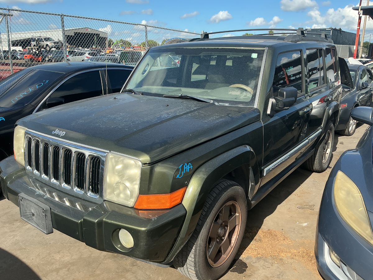 Photo of 2008 Jeep Commander