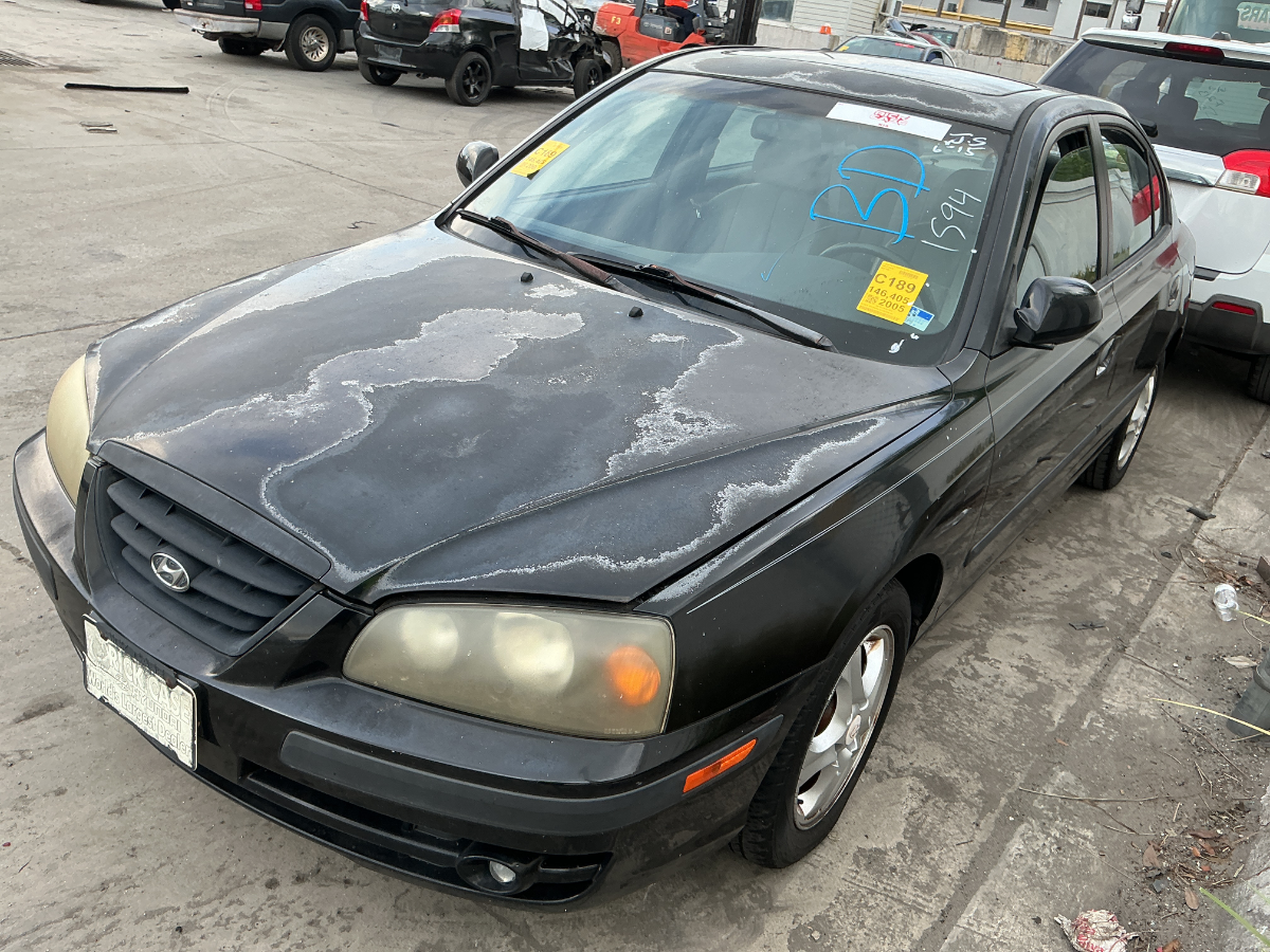 Photo of 2005 Hyundai Elantra