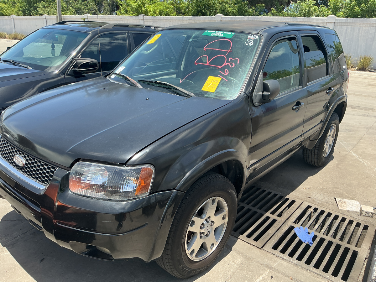 Photo of 2004 Ford Escape
