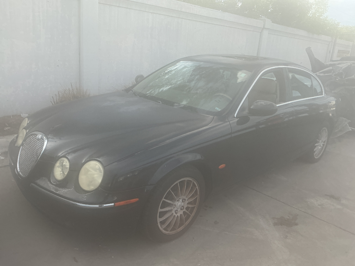 Photo of 2006 Jaguar S-Type