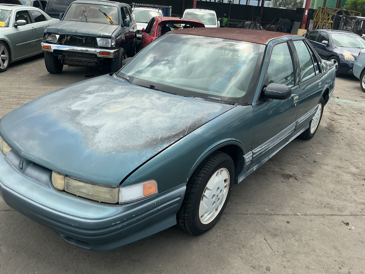 Photo of 1996 Oldsmobile Cutlass Supreme