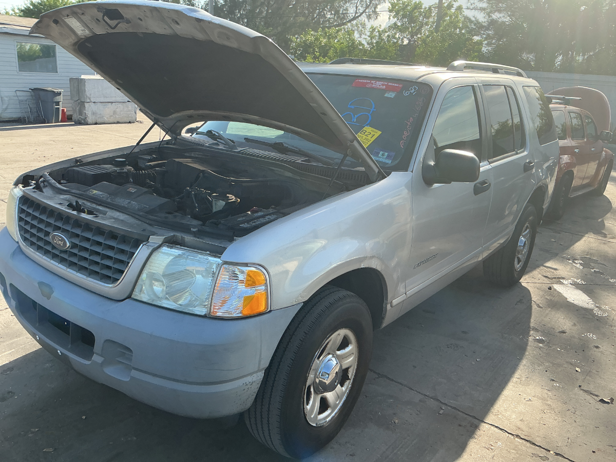 Photo of 2002 Ford Explorer