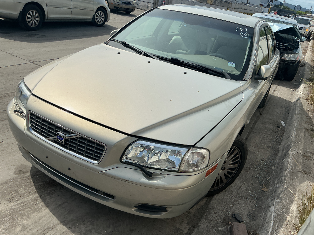 Photo of 2004 Volvo S80