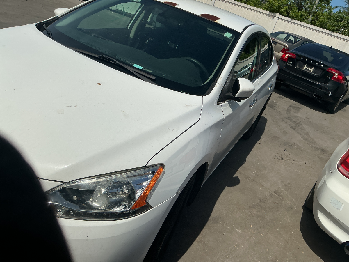 Photo of 2015 Nissan Sentra