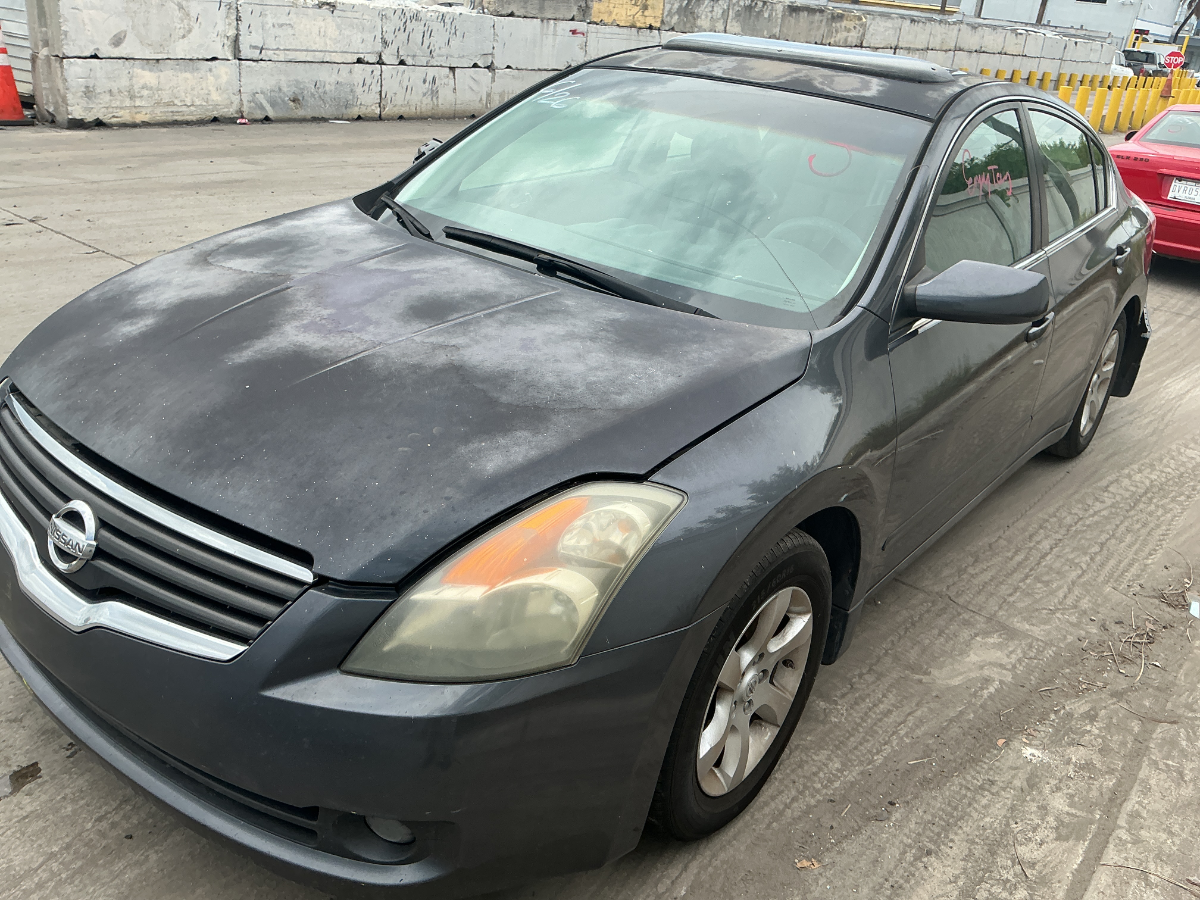 Photo of 2009 Nissan Altima