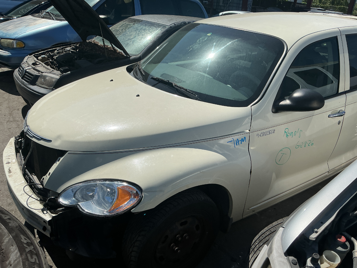 Photo of 2006 Chrysler Pt Cruiser